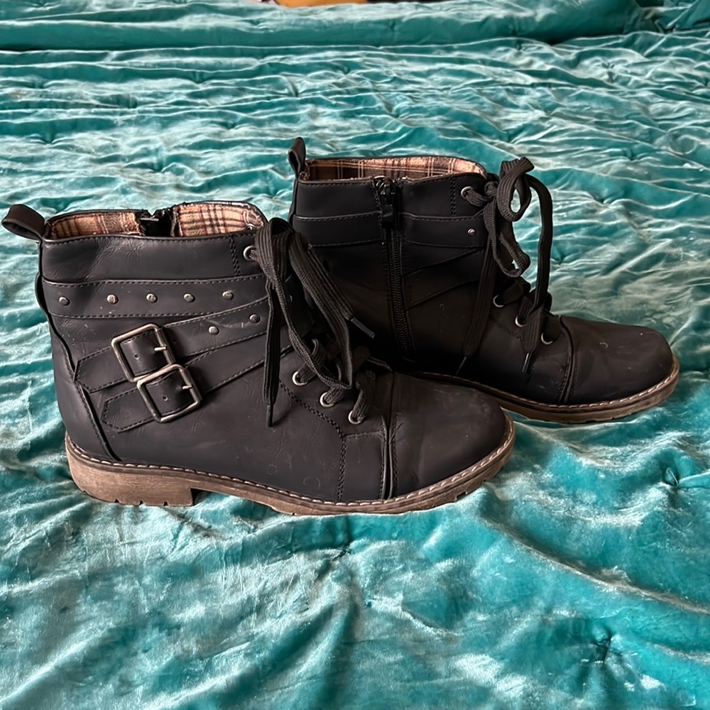 Black studded boots size 8